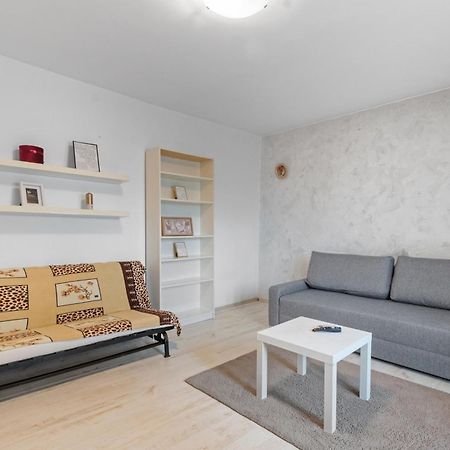 Dristor Large And Cozy Apartment Bucharest Exterior photo