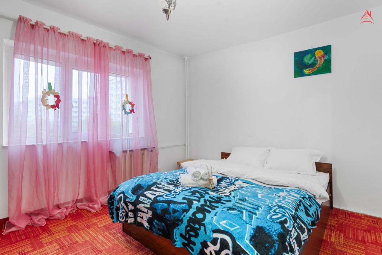 Dristor Large And Cozy Apartment Bucharest Exterior photo